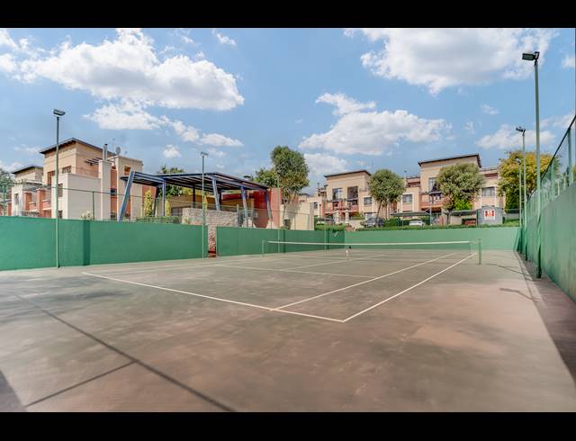 1 BEDROOM SECTIONAL TITLE FOR SALE IN DOUGLASDALE